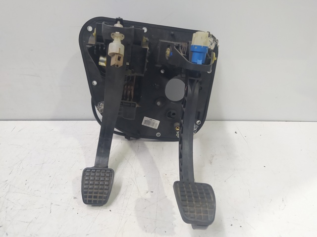 5801492032 Iveco