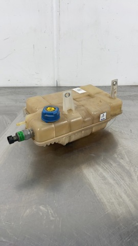 Zbiorniczek wyrównawczy układu chłodzenia 5802097306 IVECO