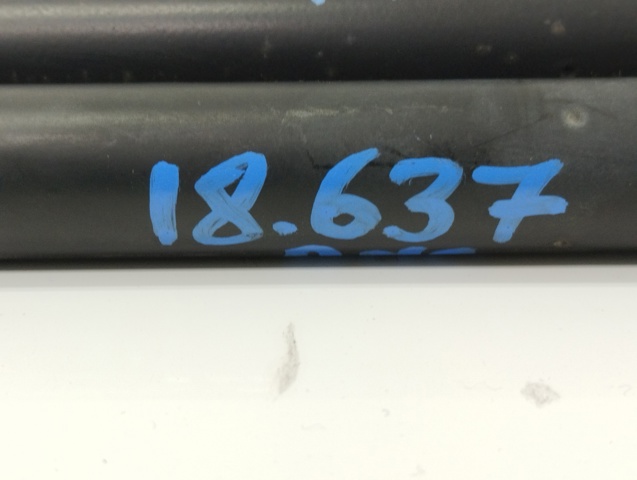 Amortyzator klapy bagażnika (3/5 drzwi-tylnych) 5802A303 MITSUBISHI