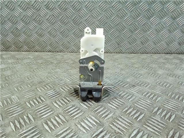 Zamek klapy bagażnika (3/5 drzwi tylnych) Mitsubishi Outlander CWW