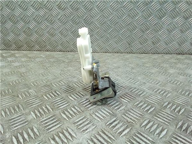 Zamek klapy bagażnika (3/5 drzwi tylnych) Mitsubishi Outlander CWW