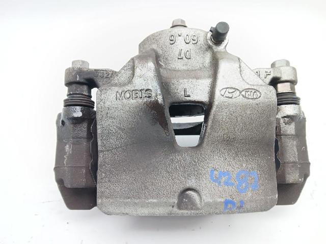 Zacisk hamulcowy przedni lewy 58180D7A50 HYUNDAI