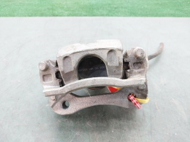 Zacisk hamulcowy tylny lewy 58210D7000 HYUNDAI