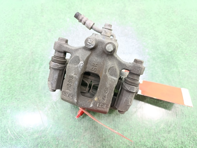 Zacisk hamulcowy tylny prawy 58230D7000 HYUNDAI