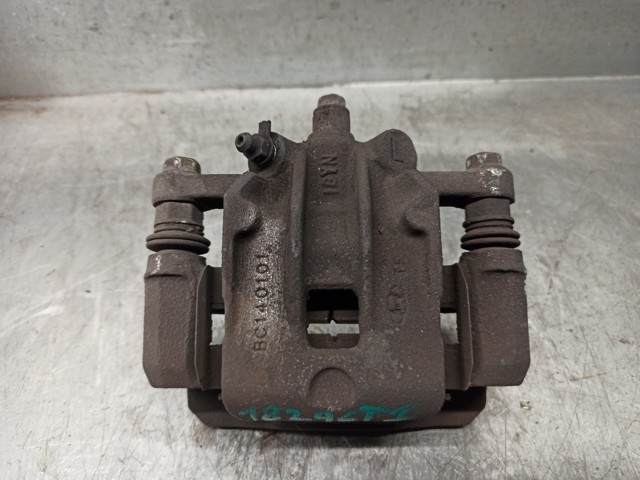 Zacisk hamulcowy tylny lewy 583001J300 HYUNDAI