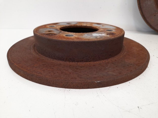 Tarcza hamulcowa tylna 584112F100 HYUNDAI