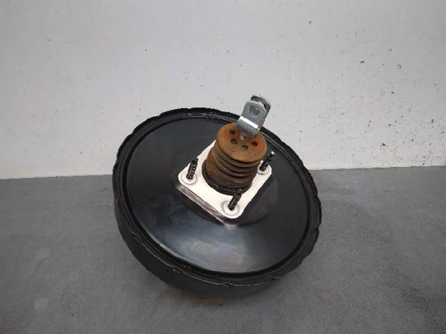 Wzmacniacz próżniowy hamulców 585002B802 HYUNDAI