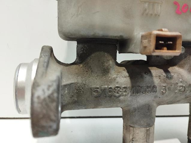 Główny cylinder hamulców Hyundai Matrix FC