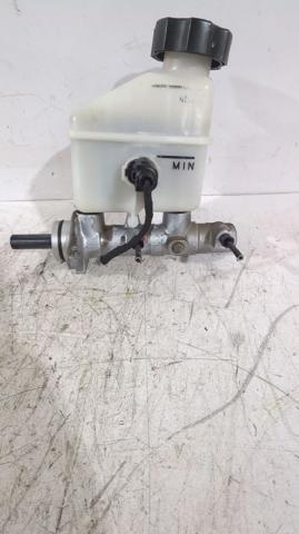 Główny cylinder hamulców KIA Forte 2 TD