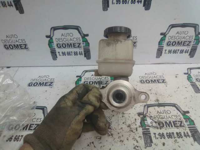 Główny cylinder hamulców Hyundai Accent 1