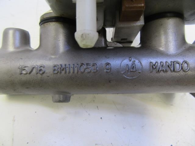 Główny cylinder hamulców KIA Cerato 1 LD