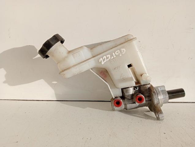 Główny cylinder hamulców 585102S201 HYUNDAI