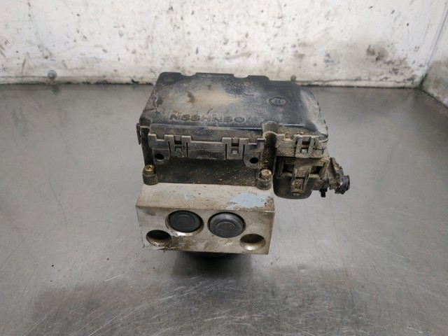 Kupić Sterownik ABS hydrauliczny Hyundai Terracan HP w dobrej cenie
