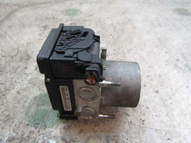 Sterownik ABS  hydrauliczny 589202L300 HYUNDAI