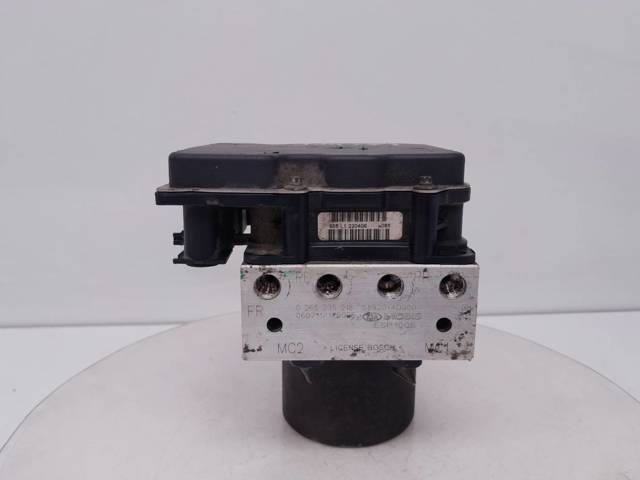 Sterownik ABS  hydrauliczny do KIA Carnival VQ