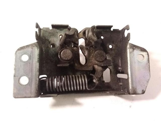 Zamek maski Mitsubishi Outlander CWW