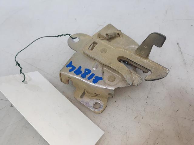 Zamek maski Mitsubishi L 200