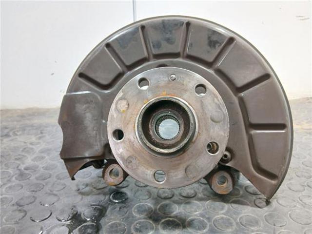 Czop (zwrotnica) przedni prawy 5C0407256 VAG