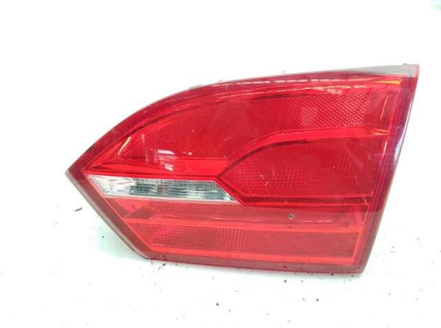 Lampa zespolona tylna prawa wewnętrzna 5C6945260 VAG