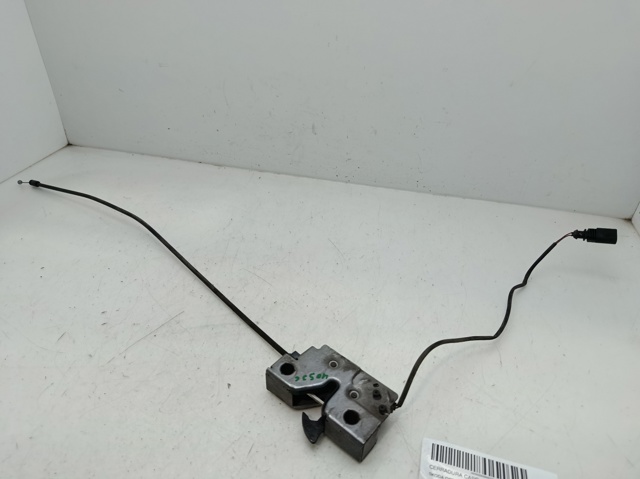 Zamek maski 5E0823509B VAG