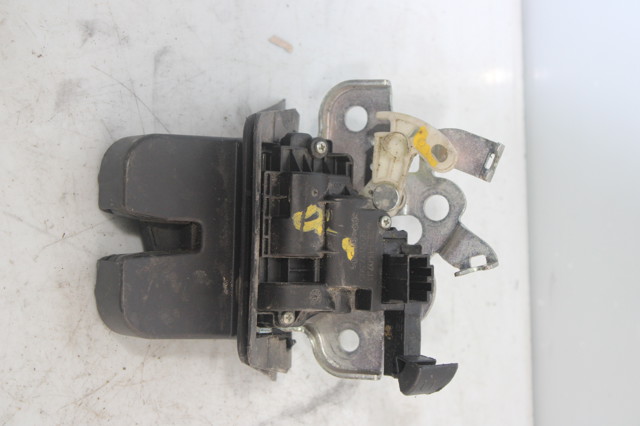 Zamek klapy bagażnika (3/5 drzwi tylnych) 5E0827505 VAG