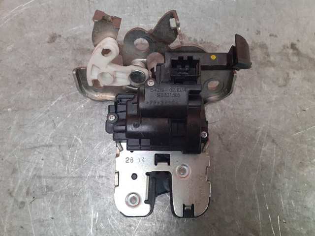 Zamek klapy bagażnika (3/5 drzwi tylnych) 5E0827505 VAG