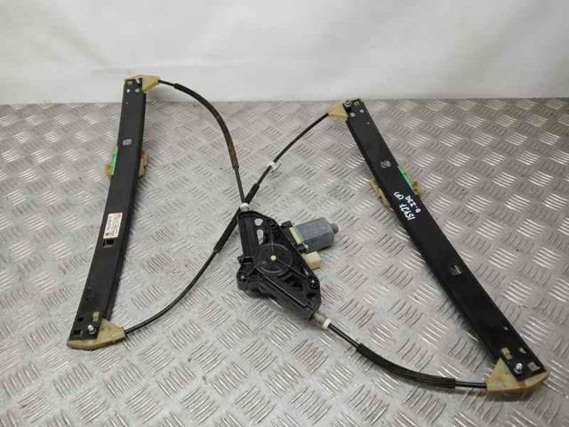Mechanizm podnoszenia szyby drzwi przednich lewych 5E0837461B VAG