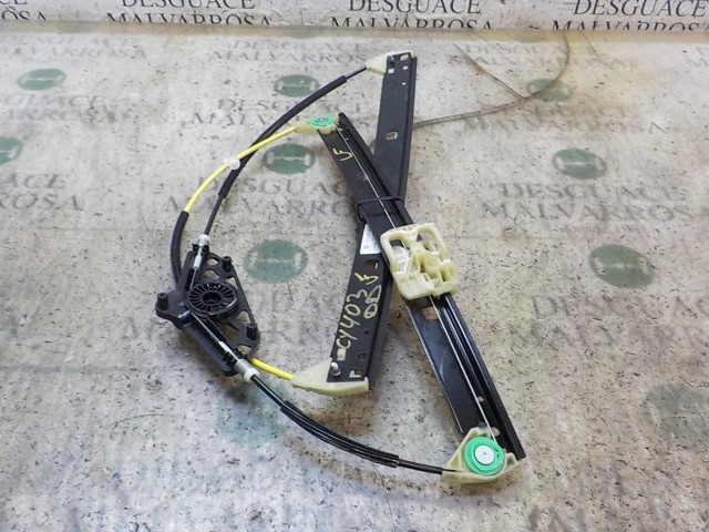 Mechanizm podnoszenia szyby drzwi przednich prawych 5E0837462B VAG
