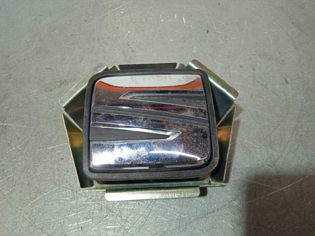 Klamka bagażnika (drzwi 3/5 tylnych) zewnętrzna 5F0827565B VAG