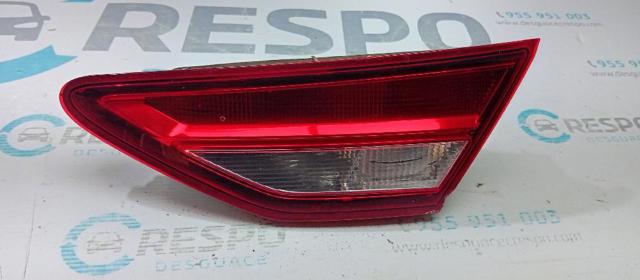 Lampa zespolona tylna prawa wewnętrzna 5F0945094D VAG