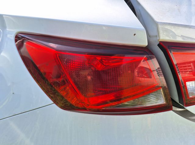 Lampa zespolona tylna lewa zewnętrzna 5F0945095B VAG