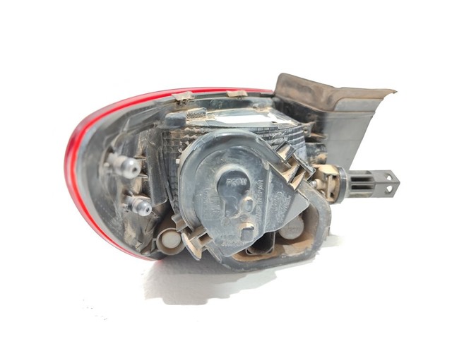 Lampa zespolona tylna prawa zewnętrzna 5F0945208C VAG