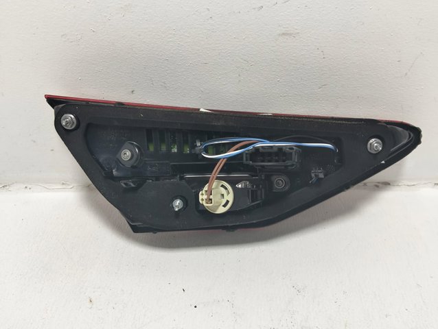 Lampa zespolona tylna prawa wewnętrzna 5F0945308J VAG