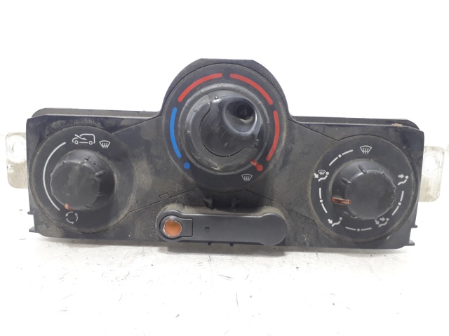 Sterownik trybów ogrzewania/klimatyzacji 5F2140100 RENAULT