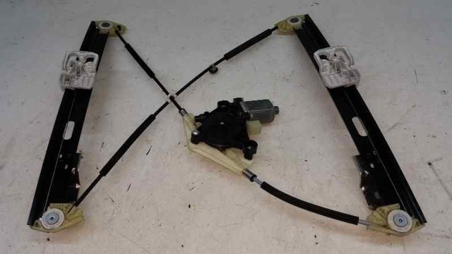 Mechanizm podnoszenia szyby drzwi przednich prawych 5F4837462D VAG