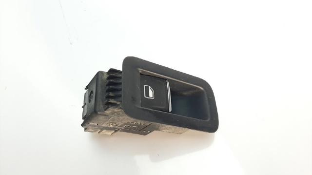 Włącznik przyciskowy podnośnika szyby przedni prawy 5G0959855J VAG