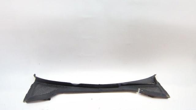 Podszybie szyby czołowej 5G1819403A VAG
