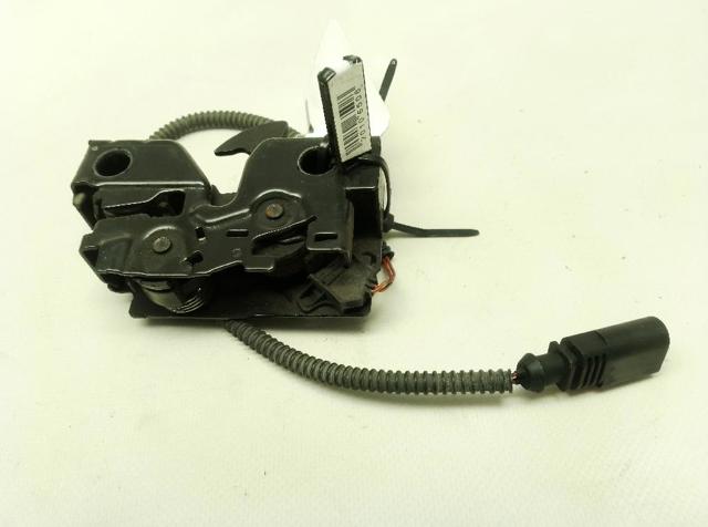 Zamek maski 5G1823509C VAG