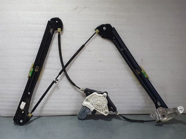 Mechanizm podnoszenia szyby drzwi przednich lewych 5G4837461H VAG