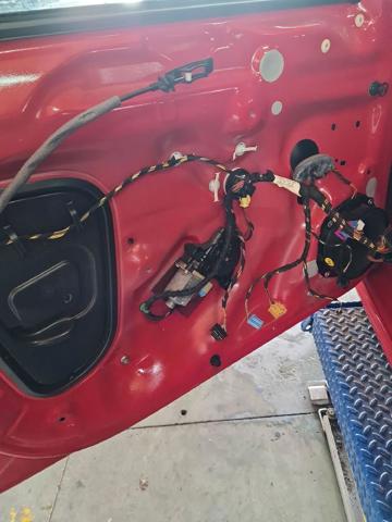 Mechanizm podnoszenia szyby drzwi przednich lewych 5G4837461H VAG