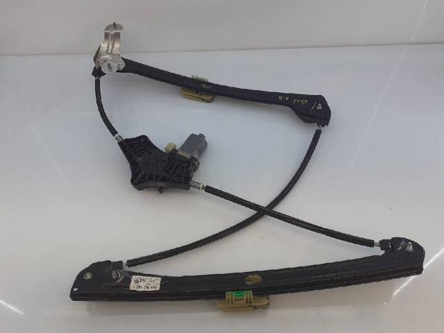 Mechanizm podnoszenia szyby drzwi przednich prawych 5G4837462F VAG