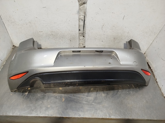 Zderzak tylny do Volkswagen Golf BA5, BV5