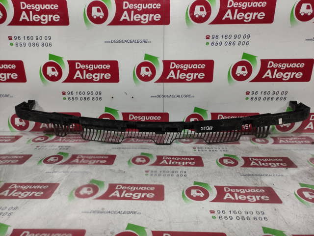 Wspornik zderzaka tylnego środkowy 5G6807863 VAG