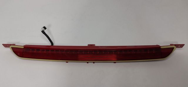 Lampa stop tylna dodatkowa 5G6945087A VAG
