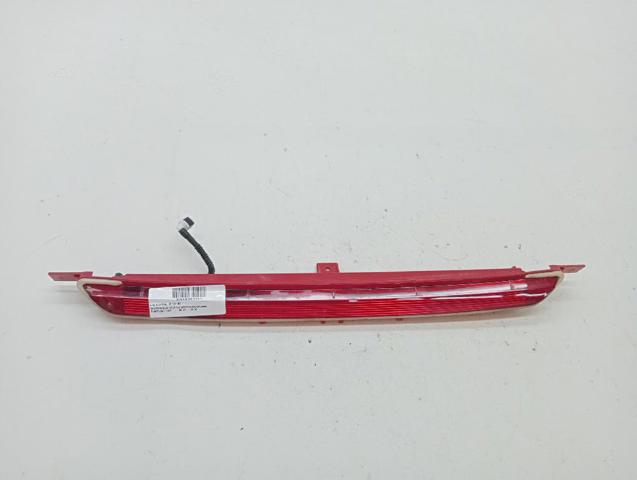 Lampa stop tylna dodatkowa 5G6945087A VAG