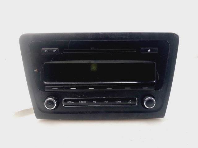 Radioodtwarzacz (radio AM/FM) 5J0035161E VAG