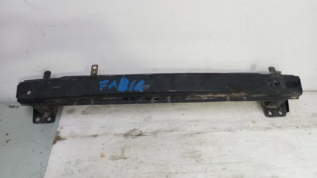 Wzmocnienie zderzaka przedniego 5J0807109D VAG