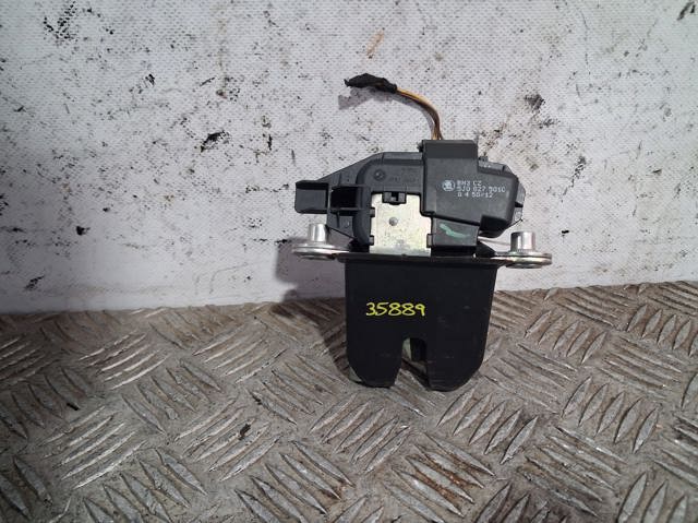Zamek klapy bagażnika (3/5 drzwi tylnych) 5J0827501C VAG