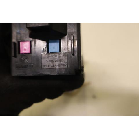 Skrzynka bezpieczników 5J0937615C VAG