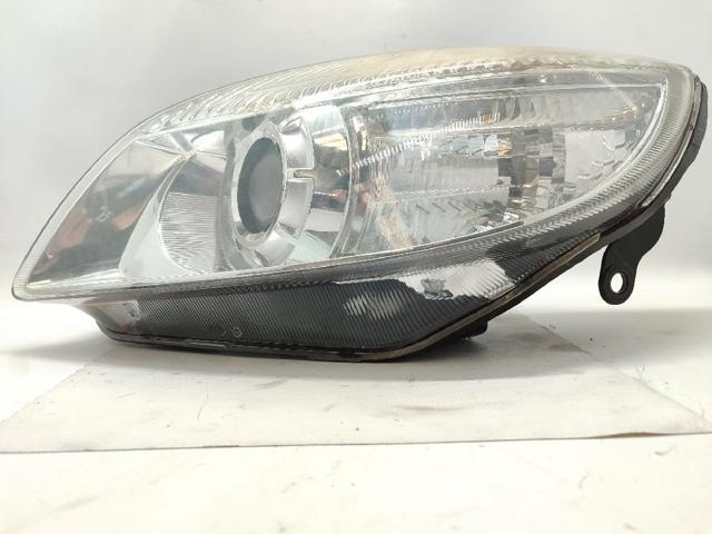 Reflektor lewy 5J1941017A VAG